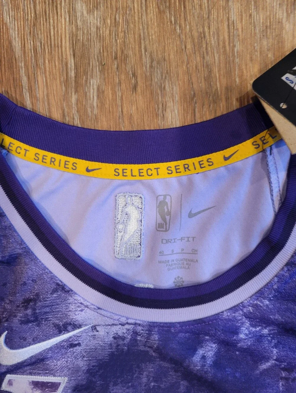 NWT Mens Nike Drifit (S) Los Angeles Lakers Basketball Jersey #6 Lebron James